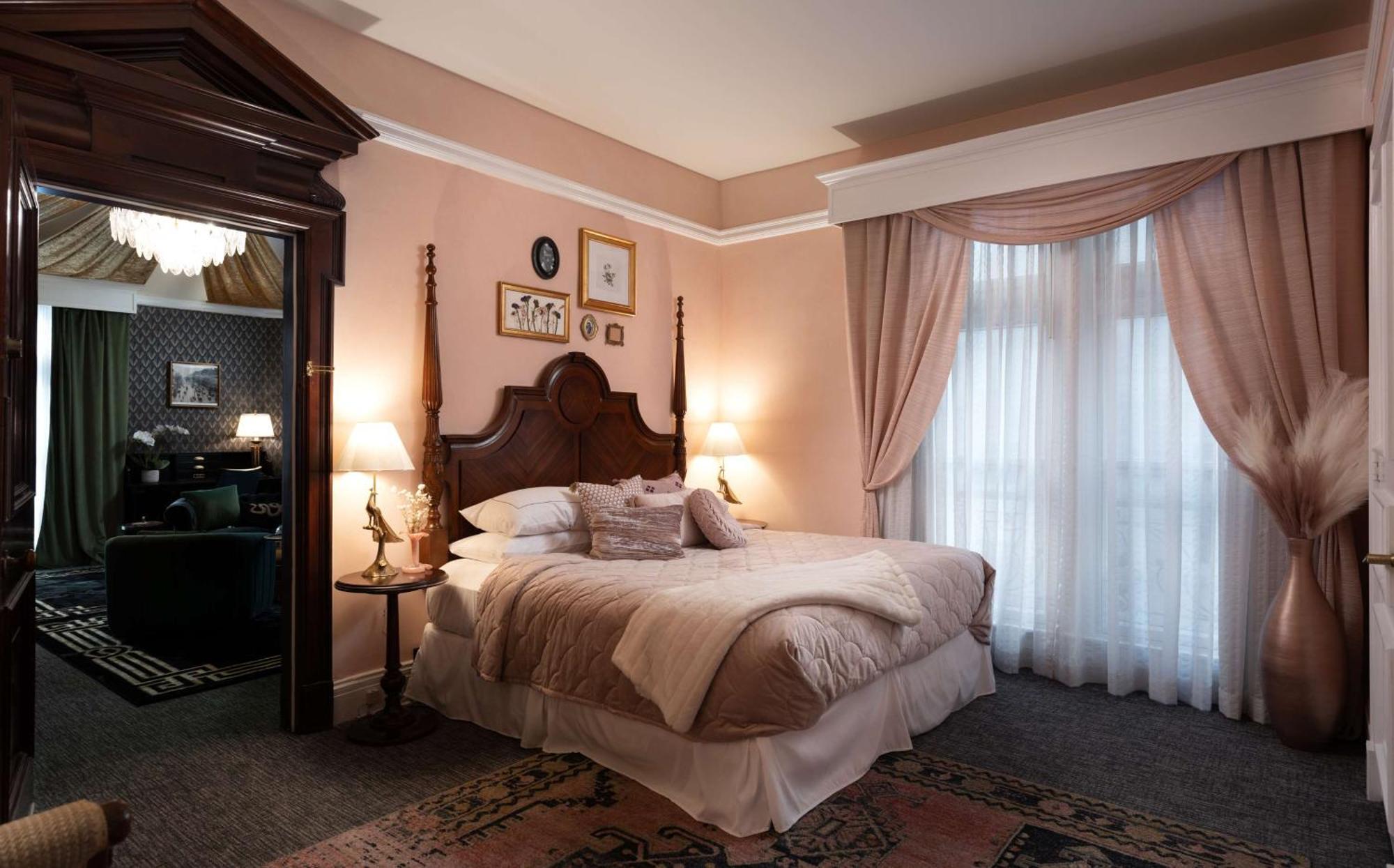 The Seelbach Hilton Louisville Bagian luar foto